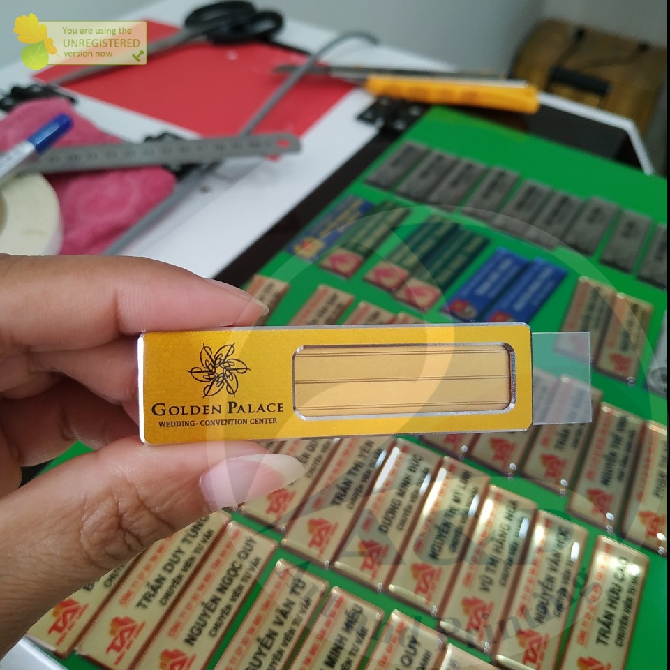 Thẻ thay tên NV nhà hàng