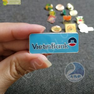 Huy hiệu 12