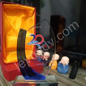 Biểu trưng pha lê 02