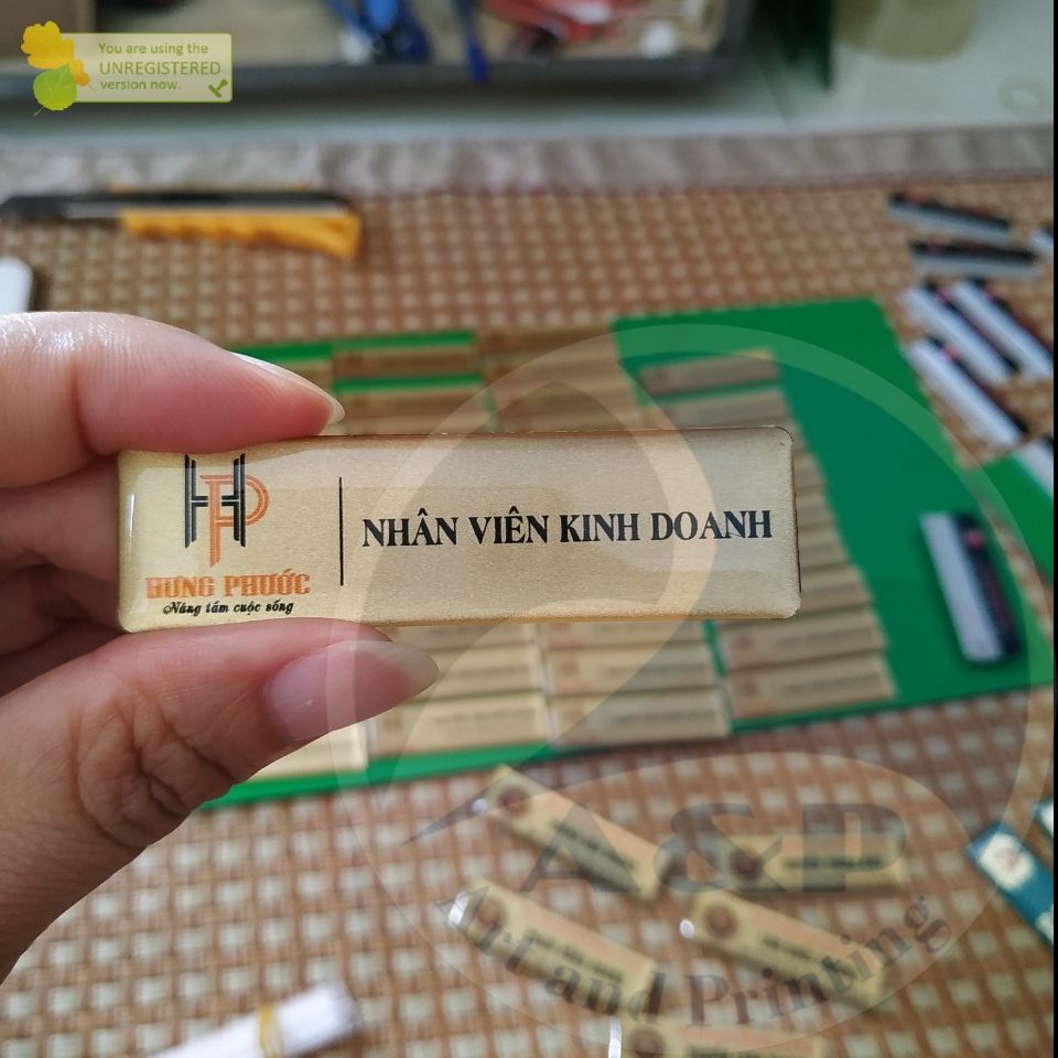 Biển tên NV môi giới